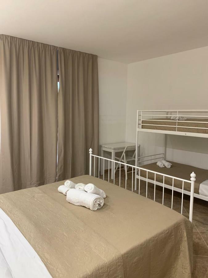 メレンドゥーニョ Le Tre Colonne Bed & Breakfast エクステリア 写真