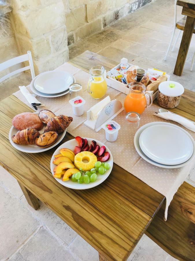 メレンドゥーニョ Le Tre Colonne Bed & Breakfast エクステリア 写真